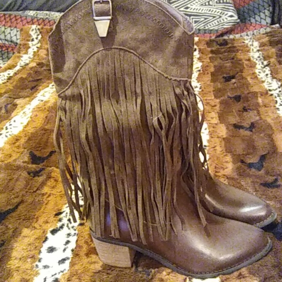 Fringed Cowboy Boots - Picture 2 of 5